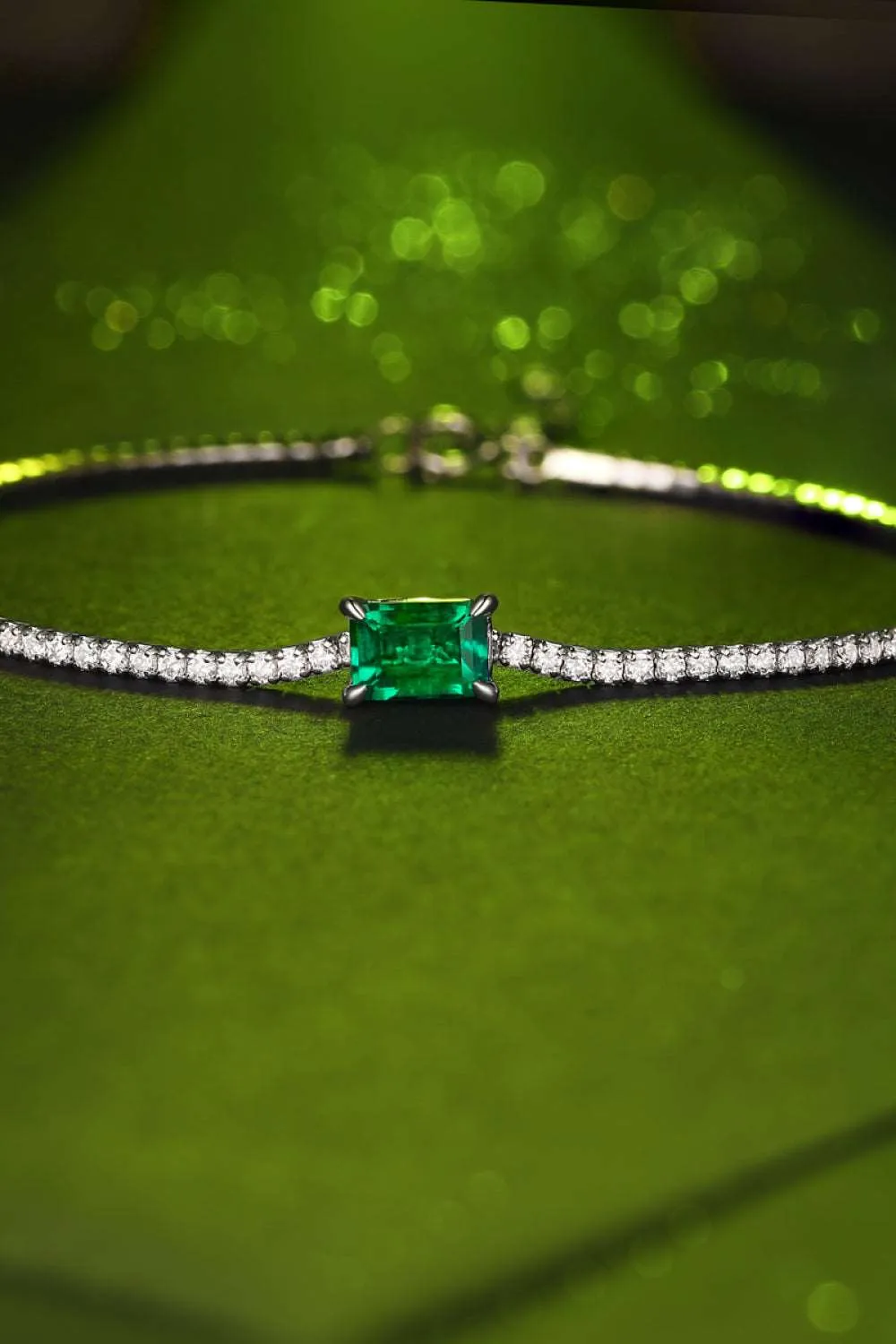 1 Carat Lab-Grown Emerald Bracelet