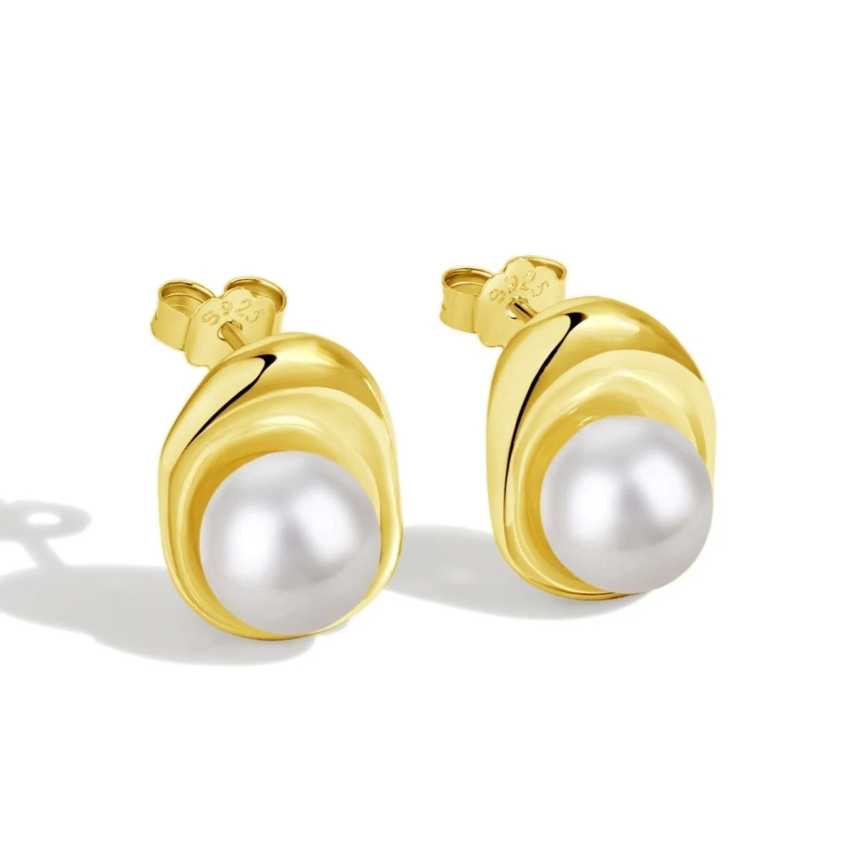 8mm White Freshwater Pearl Studs Earrings - Gold