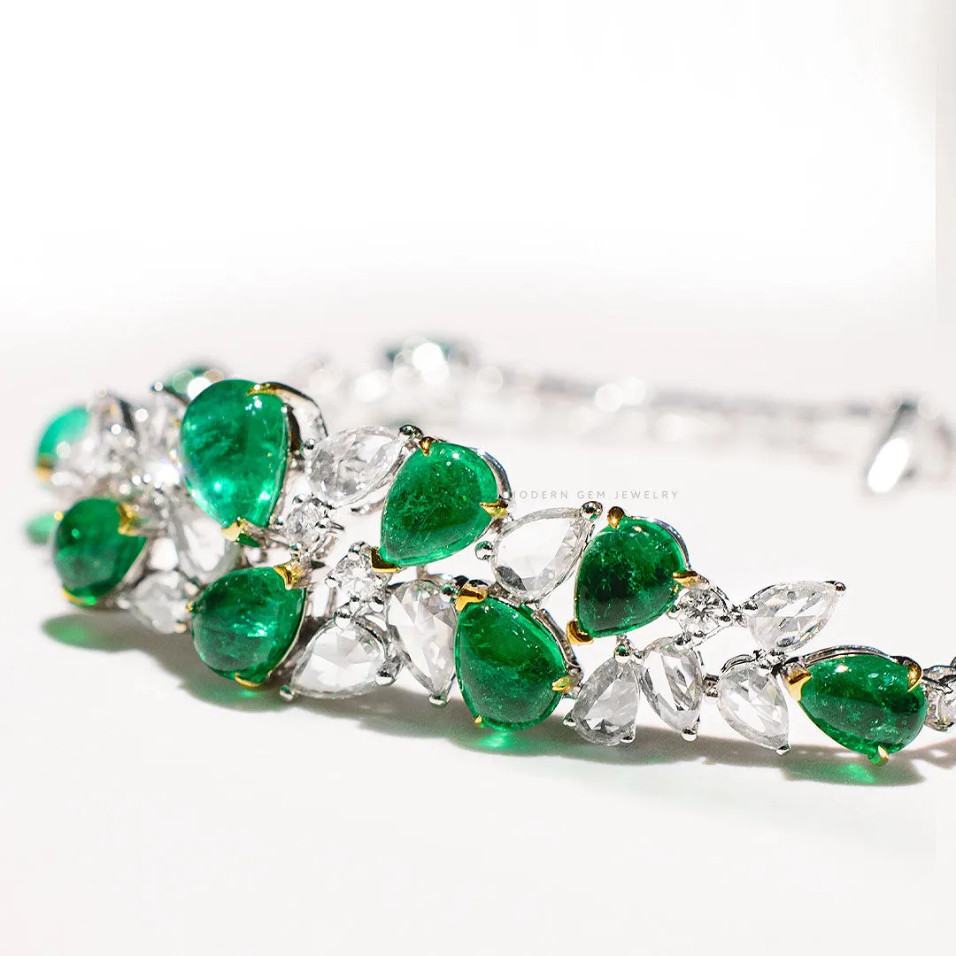 Emerald Bracelet with Diamonds in White Gold