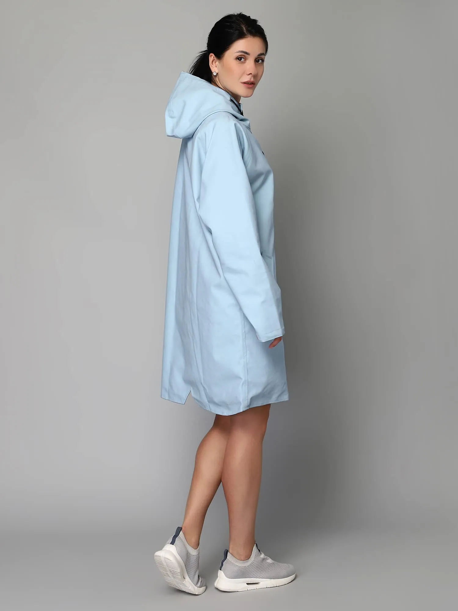 THE CLOWNFISH Raincoats/Longcoat for Women Rain Coat for Women Raincoat for Ladies Waterproof Reversible PVC Double Layer. Tiara Series (Sky Blue, Large)