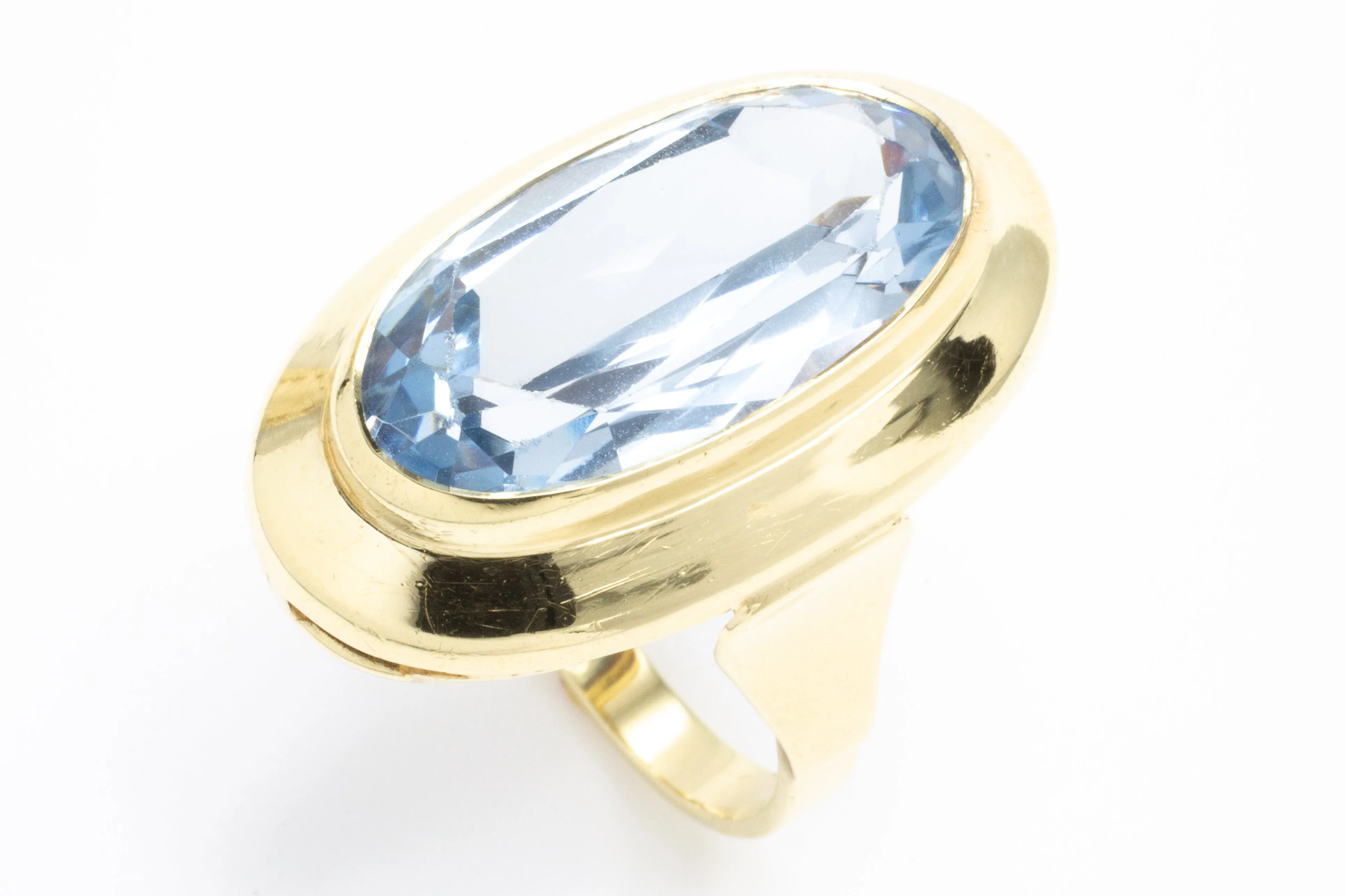 Vintage gold ring with synthetic blue topaz